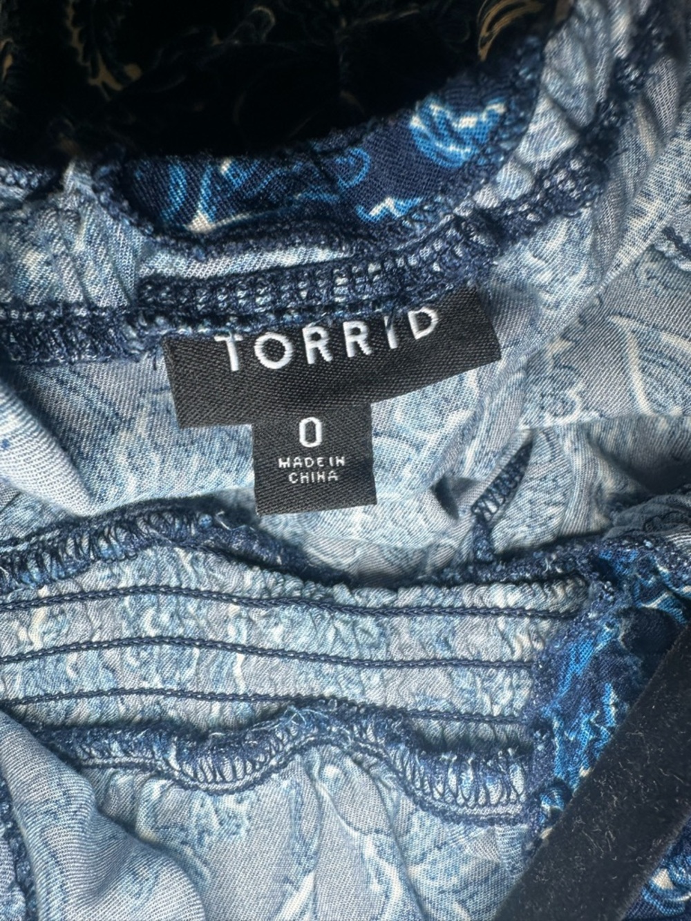 Torrid Blue Floral Romper Size 0 (10/12) Boho Tie Strap Stretchy Summer - Picture 3 of 6